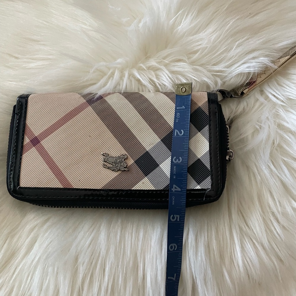 Burberry Beige and Black Check Wallet - Picture 11 of 14